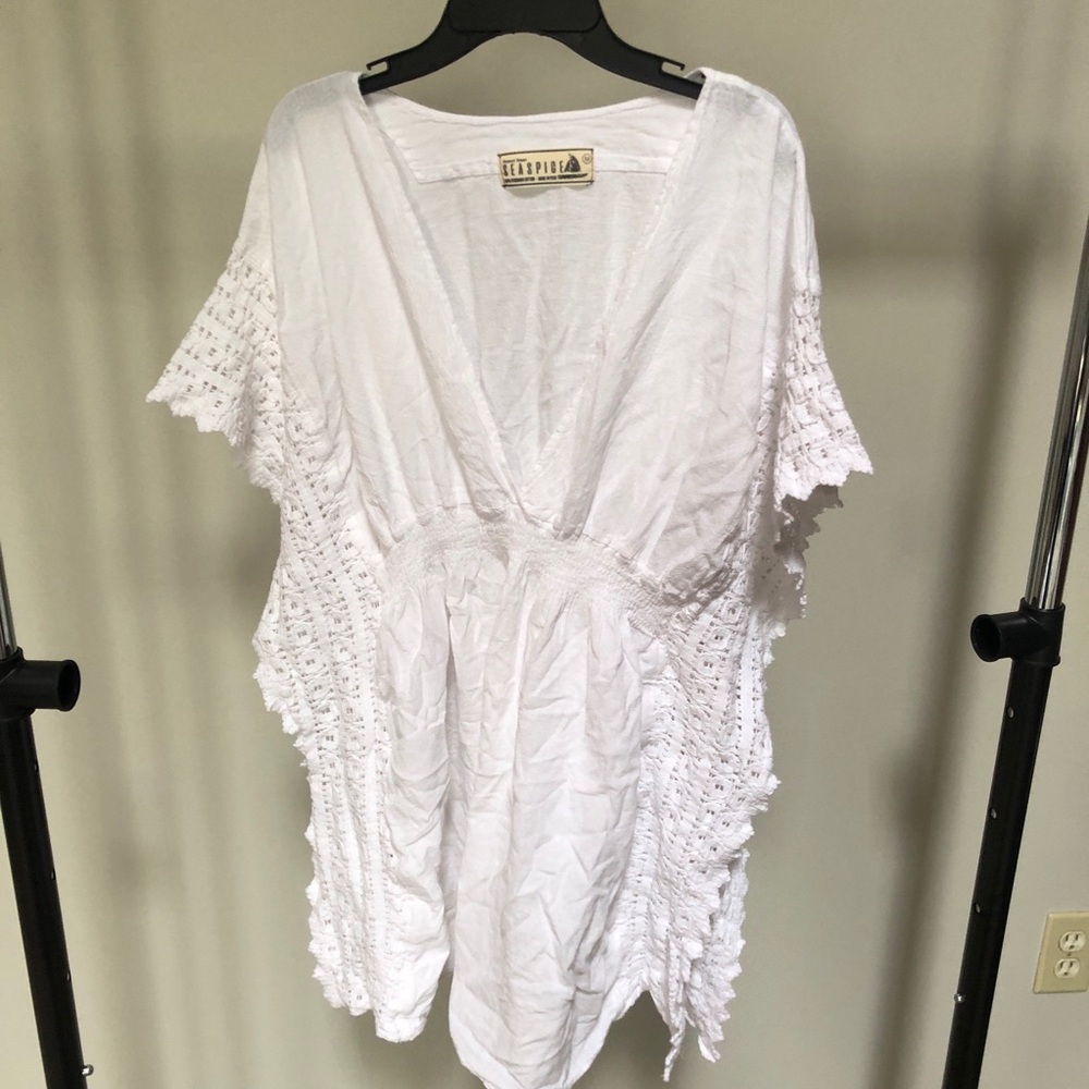 Women’s white swim coverup - Size S/M